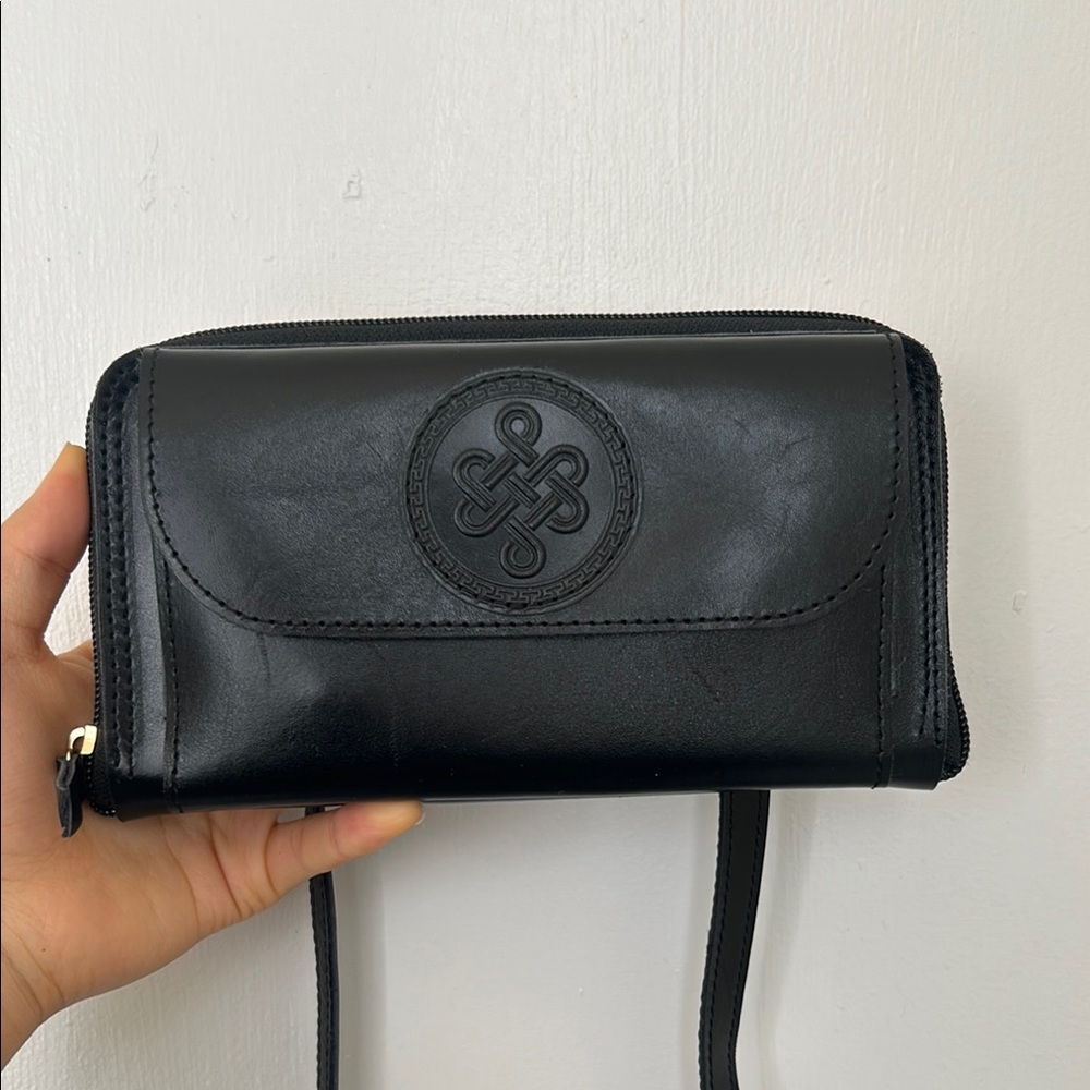 Elegant Black Leather Crossbody Bag
